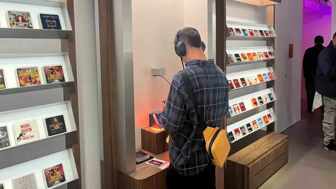 Sessiz raflar bitti: Okuma deneyimi kulağa taşındı