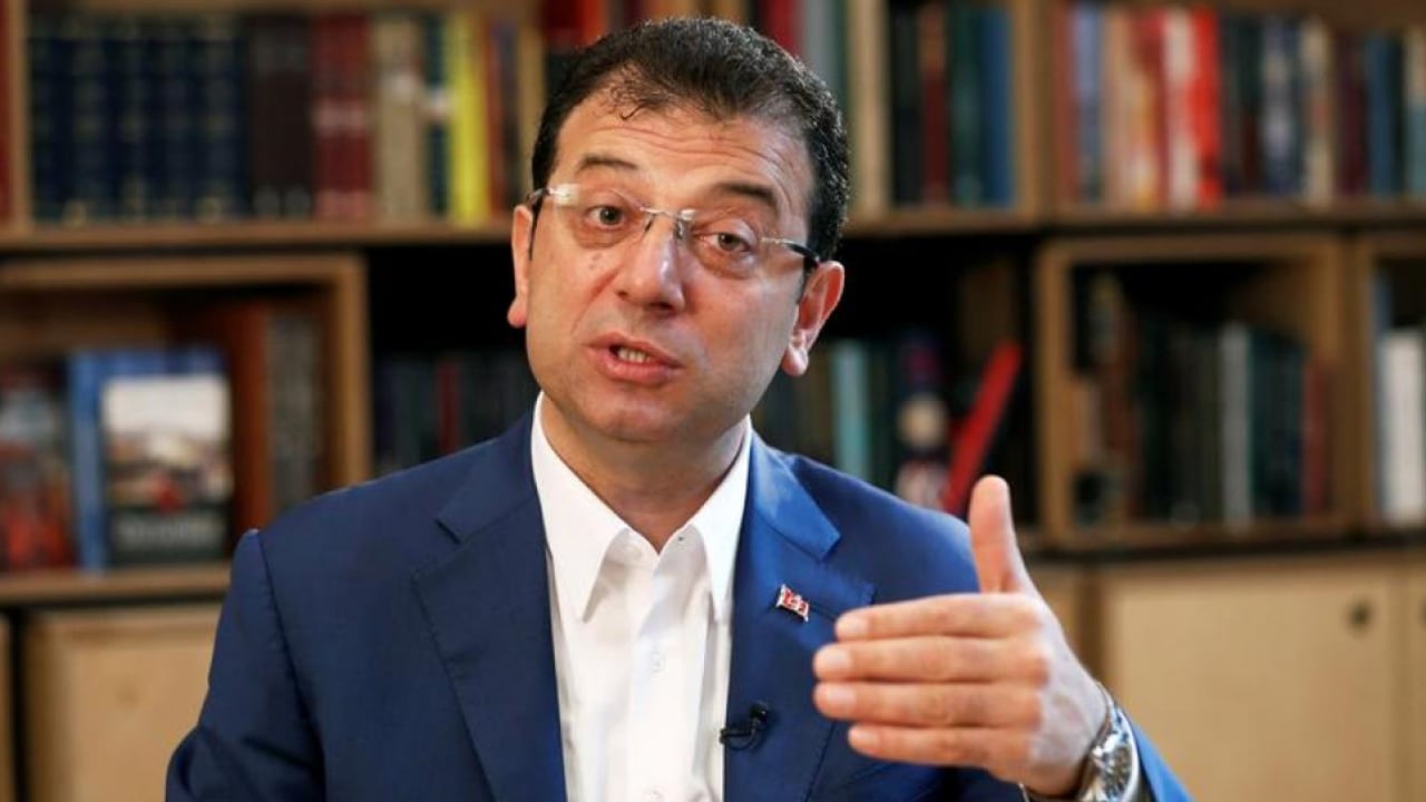 Foto - Sevigen'den Özgür Özel'e: Silivri gölgesinden çık