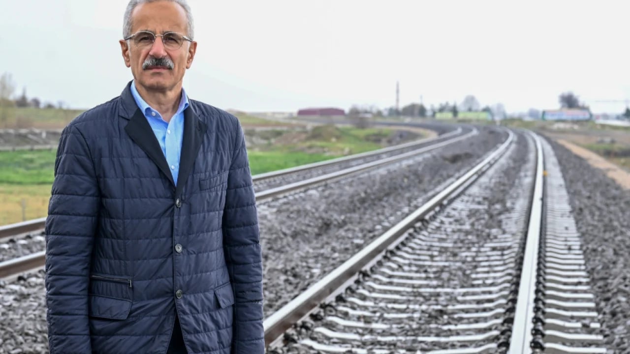 Seyahat süresi 2 saat 15 dakikaya düşecek! Bursa'ya yüksek hızlı tren müjdesi