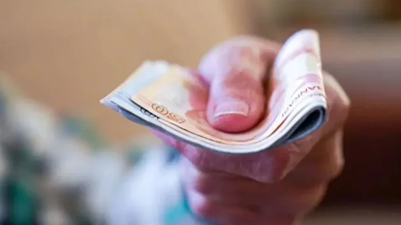 Foto - SGK ödeme tarihini ilan etti: En düşük emekli zam farkı ne zaman yatacak? İşte yanıtı