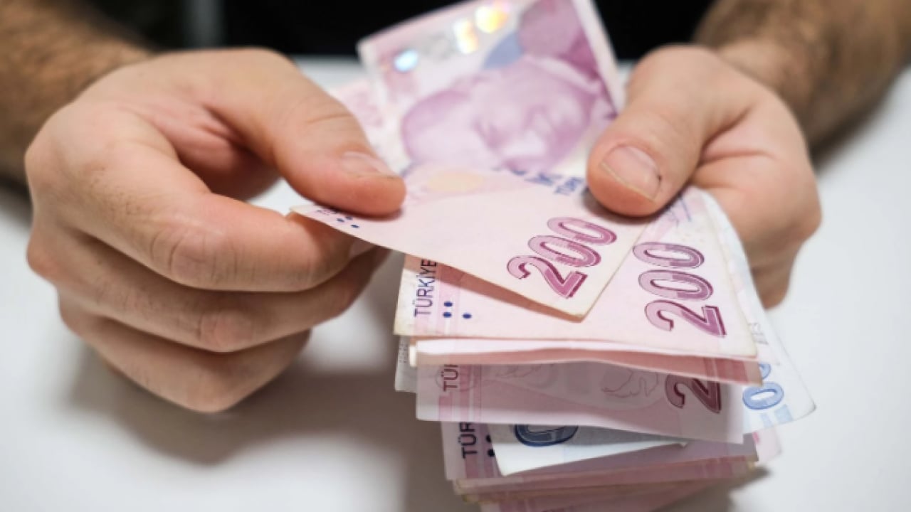 Foto - SGK uzmanından flaş açıklama! 1800 günle yaş şartı olmadan emeklilik!