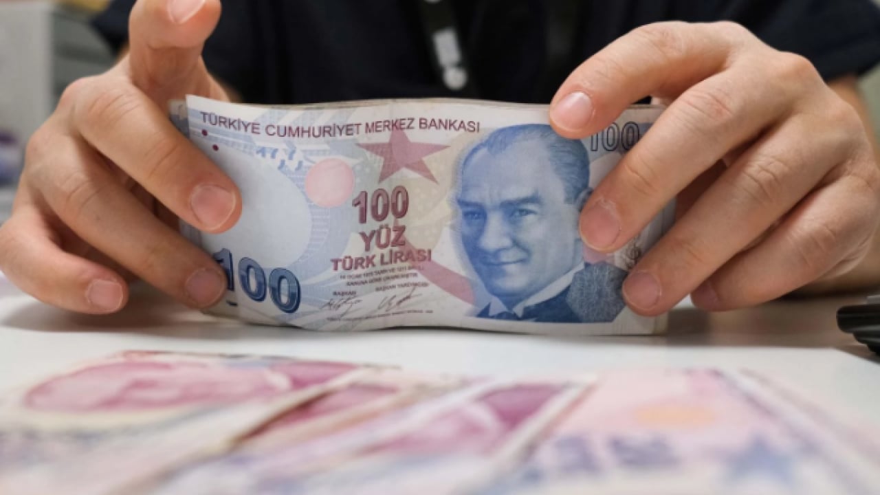 Foto - SGK uzmanından flaş açıklama! 1800 günle yaş şartı olmadan emeklilik!