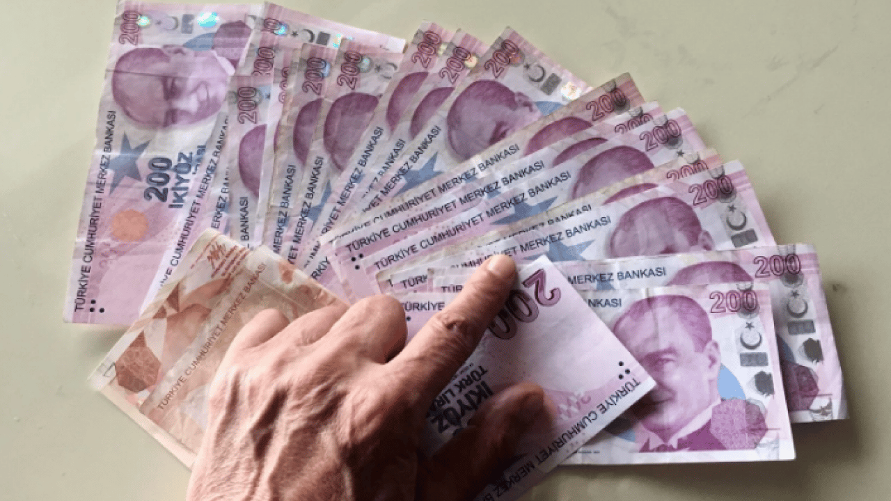 Foto - SGK’dan rapor alanlara kötü haber: Bu kurala uymayan çalışanın maaşı kırpılacak