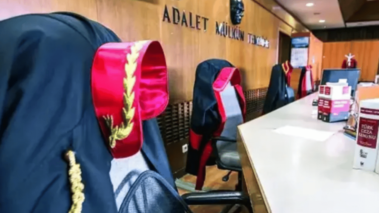 Foto - Siber suçlarla mücadelede yeni dönem: Savcılara 'hesap dondurma' yetkisi resmen yürürlüğe girdi!