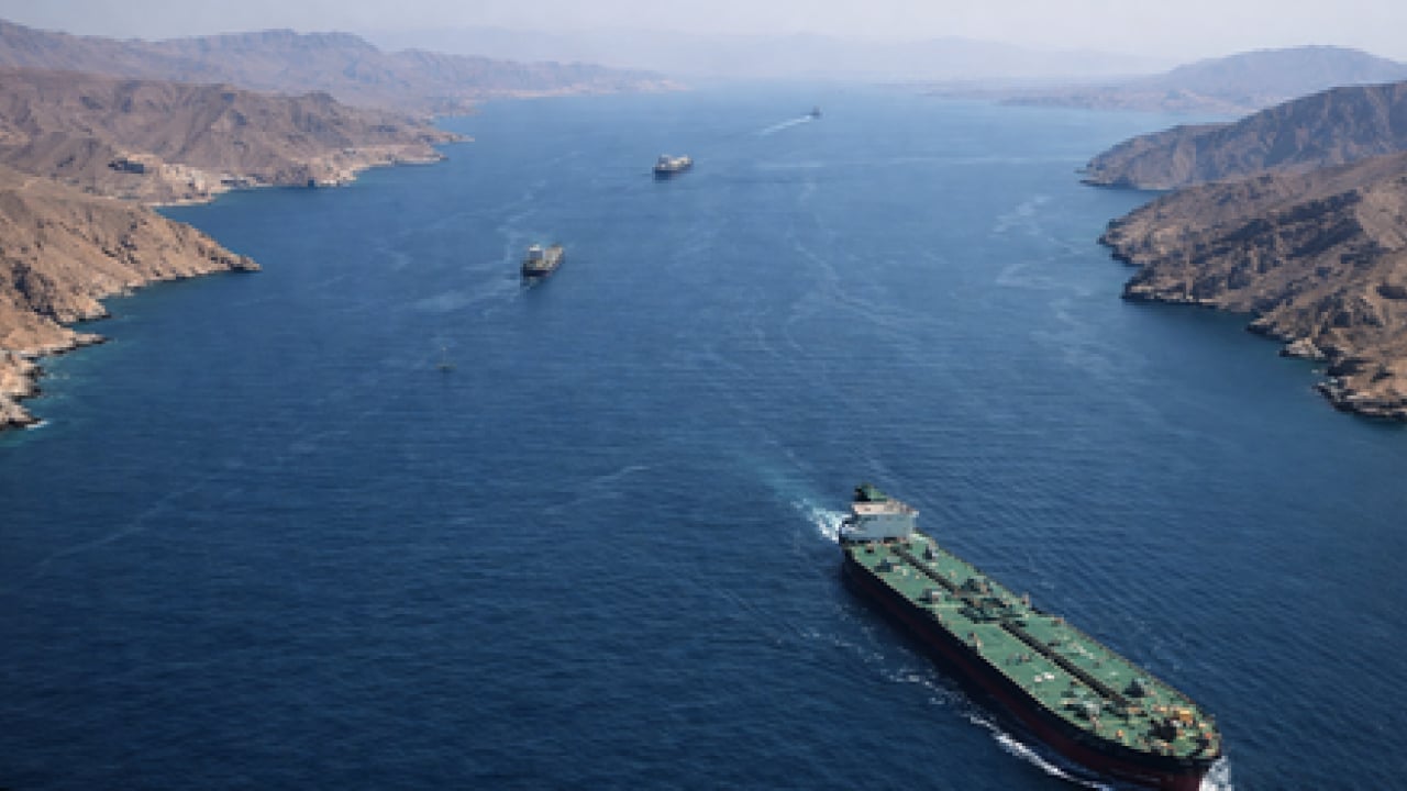 Foto - Hürmüz Boğazı'na yaklaşan gemiler ne olacak peki? 190 milyon varil...