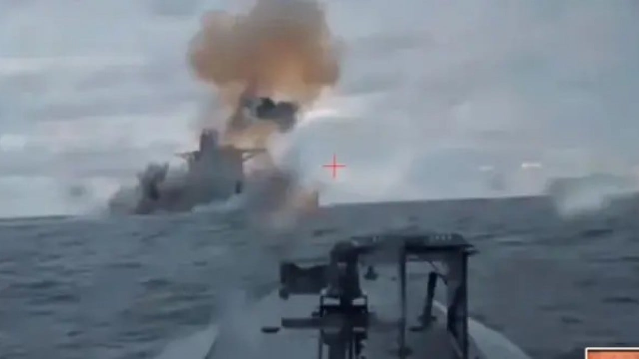 Foto - Sıcak gelişme: İstanbul Boğazı'na yaklaşan gemi vuruldu