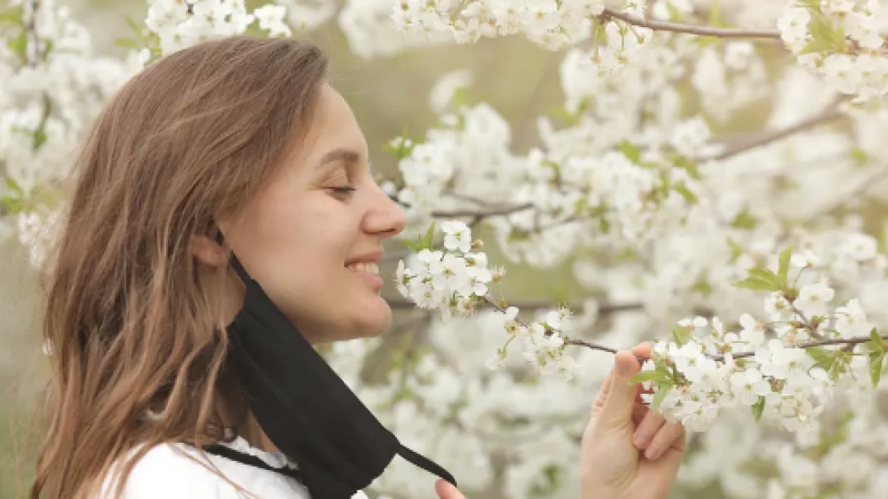Foto - Sıcak havalar geldikçe... Bahar alerjisi gözleri etkiler mi? Bunu ihmal etmeyin yoksa?!?
