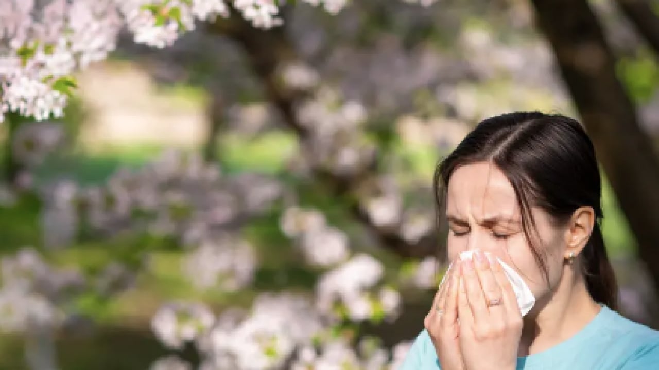 Foto - Sıcak havalar geldikçe... Bahar alerjisi gözleri etkiler mi? Bunu ihmal etmeyin yoksa?!?