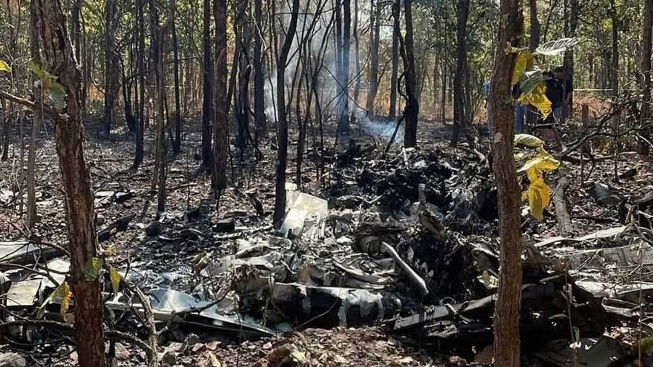 Foto - Sıcak saatler! Askeri uçak düştü: Ölüler var