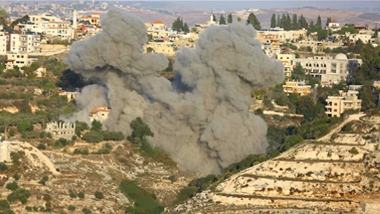 Foto - Sıcak saatler! Terör devleti İsrail, Suriye'yi vurdu