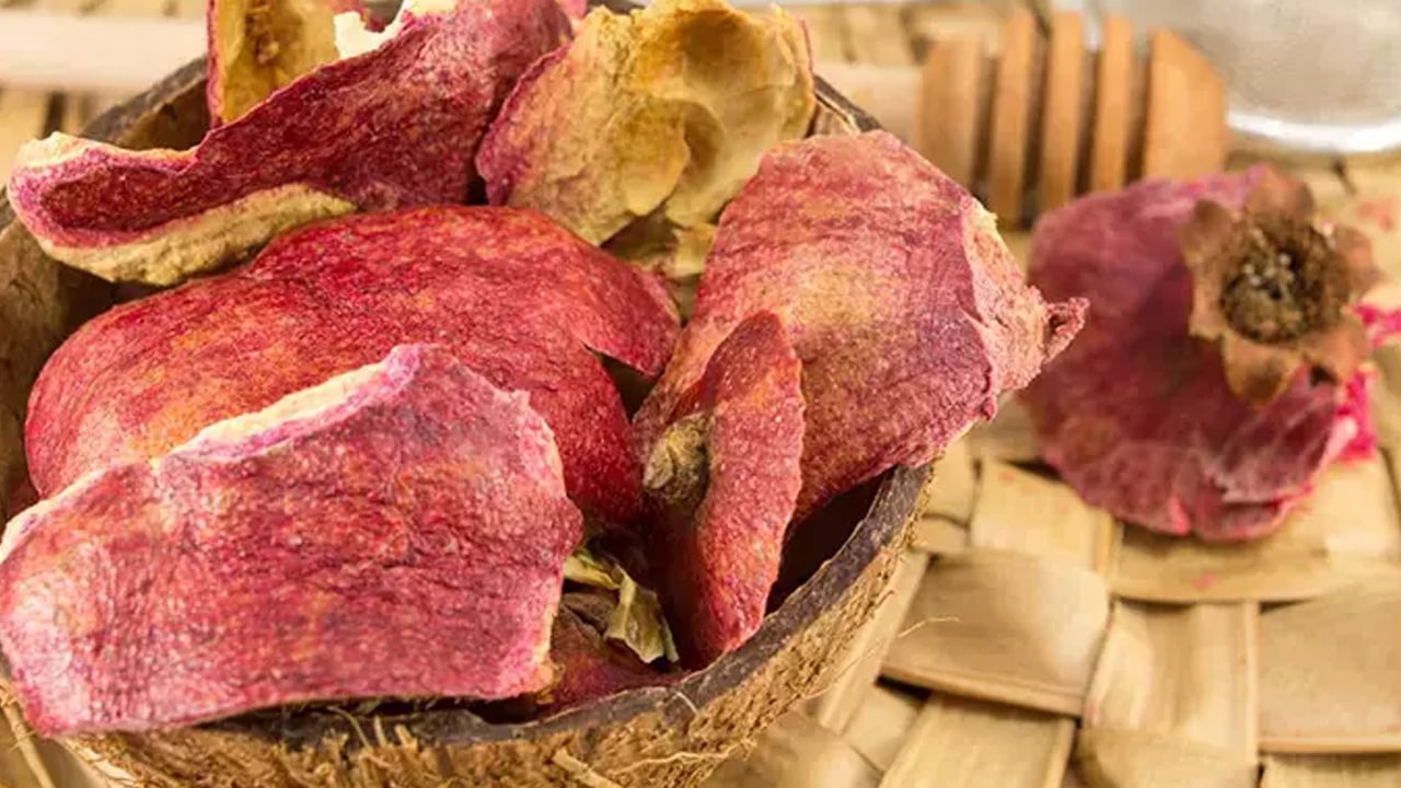 Şifa deposu nar: Kabuğunu sakın çöpe atmayın! ilaç gibi ama böyle yiyen hasta olmaz... Büyük destek oluyor