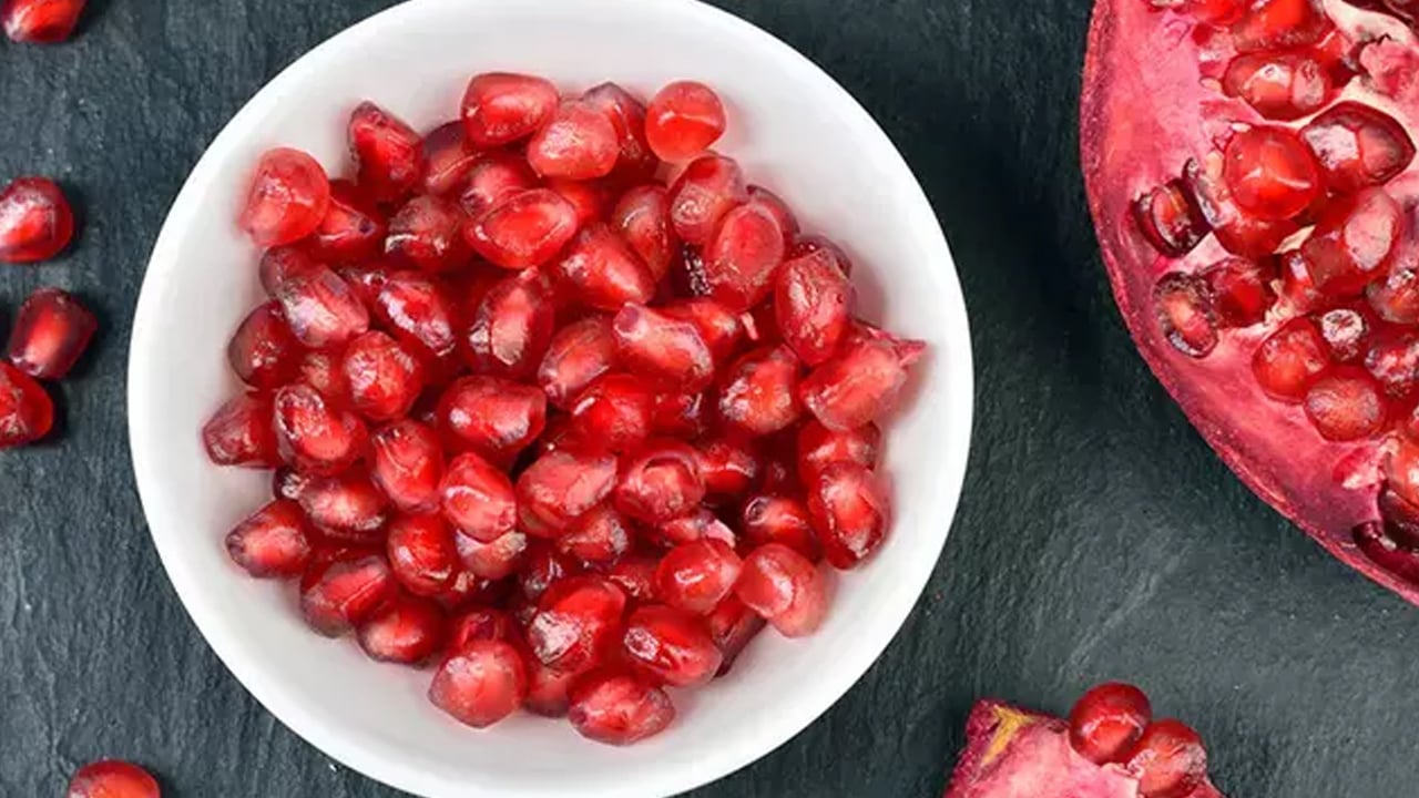 Foto - Şifa deposu nar: Kabuğunu sakın çöpe atmayın! ilaç gibi ama böyle yiyen hasta olmaz... Büyük destek oluyor