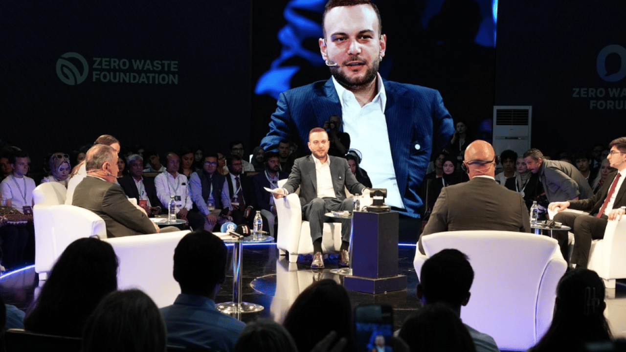 Sıfır Atık Forumu’nun İkinci Gününde Şehirler, Gençlik ve Gıda Güvenliği Gündemi Öne Çıktı
