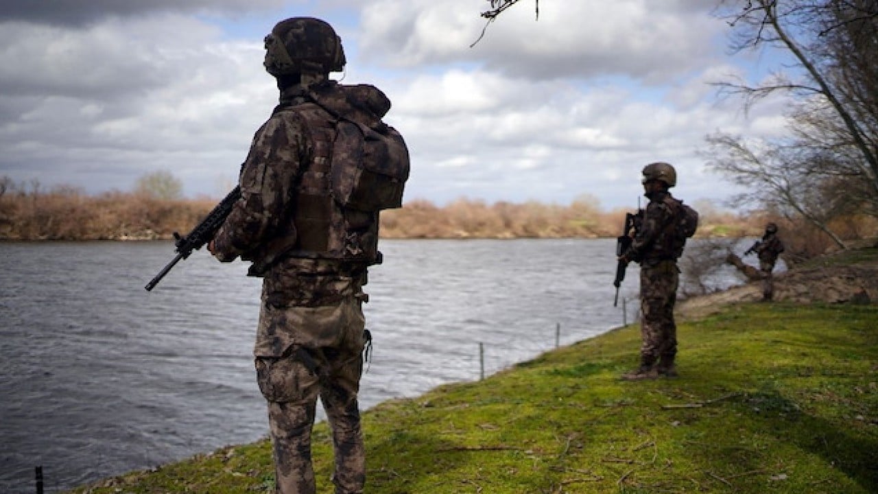 Foto - Sıfır noktasında neler oluyor? Türkiye korkusu komutanları değiştirtti