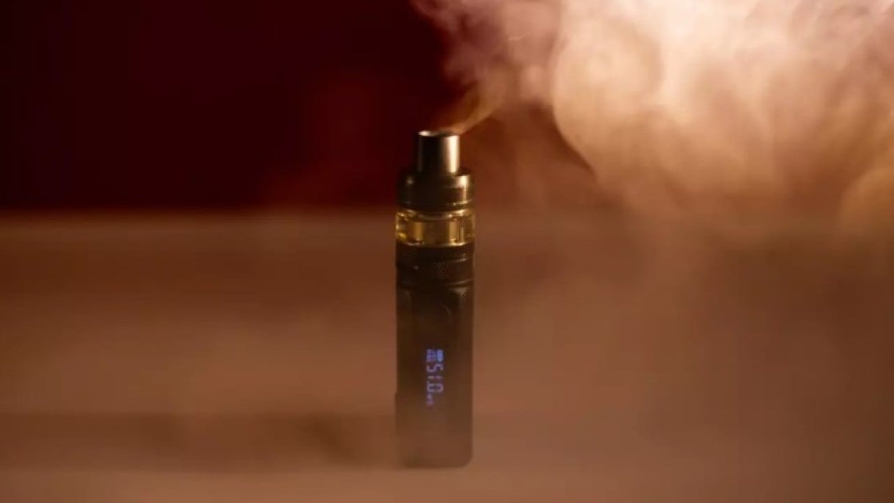 Foto - Sigarayı bırakıp ona geçiyorlar! Akciğerleri işlemez hale getiriyor!