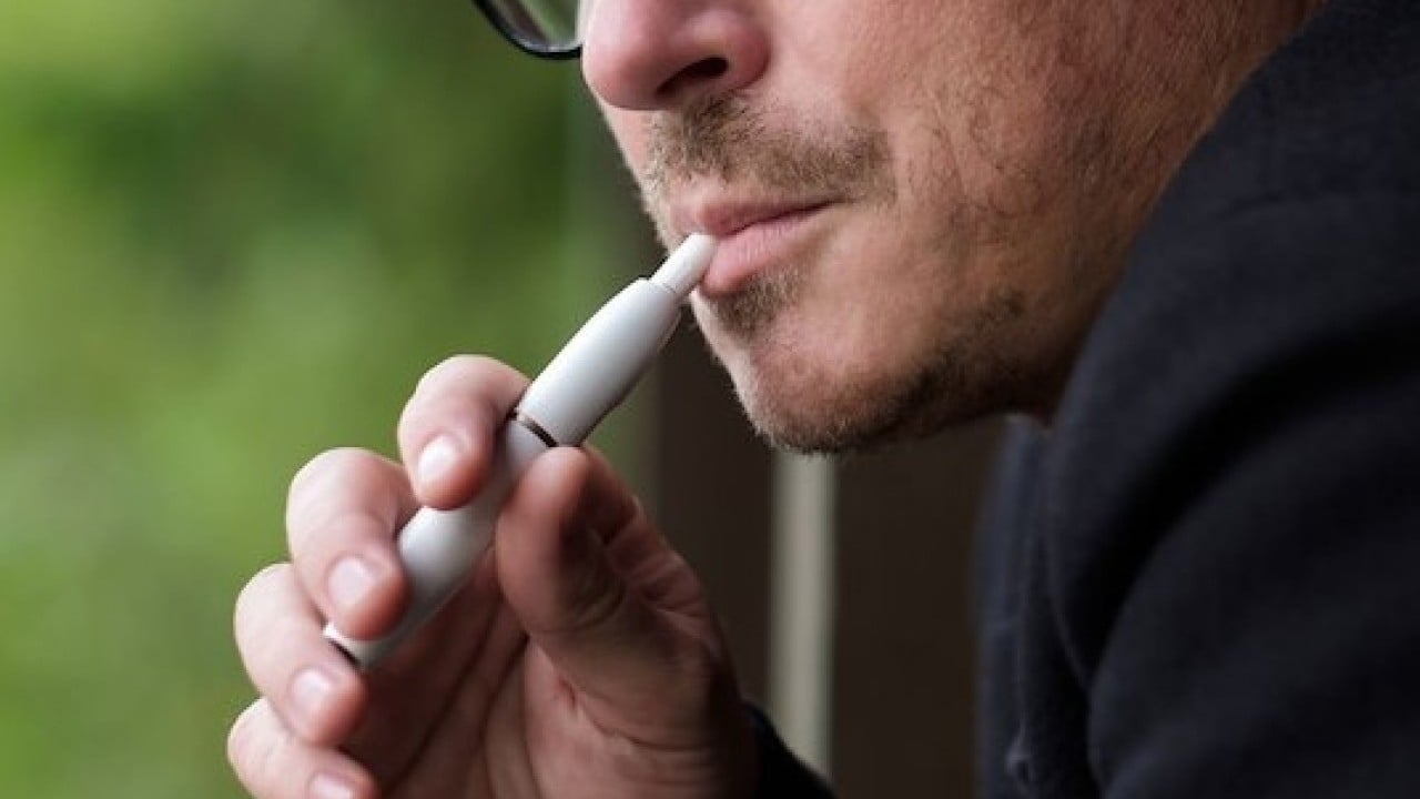 Foto - Sigarayı bırakıp ona geçiyorlar! Akciğerleri işlemez hale getiriyor!