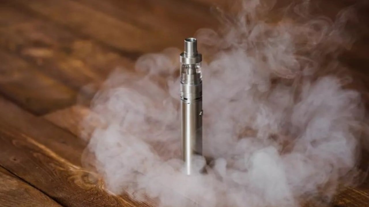 Foto - Sigarayı bırakıp ona geçiyorlar! Akciğerleri işlemez hale getiriyor!