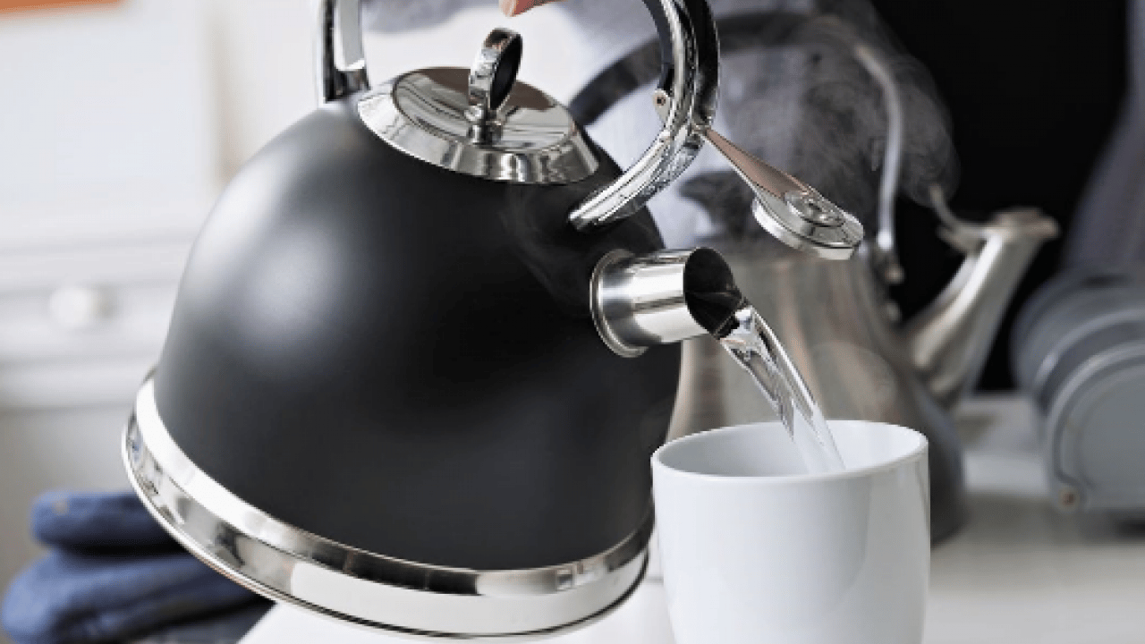 Sıkça kullanıyoruz ama... Kettle'daki suyu ısıtıp ısıtıp kullanmak zararlı mı?