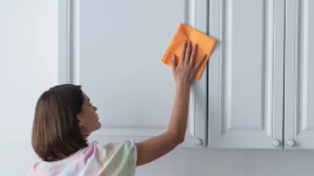 Foto - Sildikçe yayılan o inatçı yağlar... Mutfak dolaplarındaki yapış yapış lekelerin çözümü o meyve!