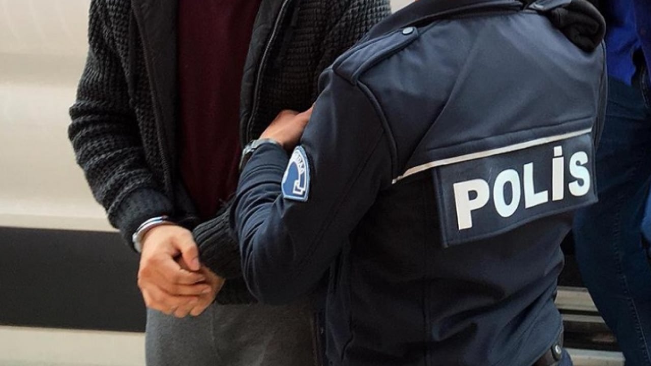 Foto - Silivri’de yolsuzluk soruşturması! Belediye başkanı ve 17 şüpheli adliyede