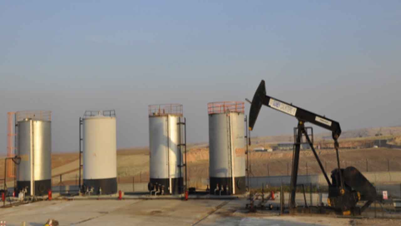 Foto - Silvan'dan petrol fışkırmak üzere