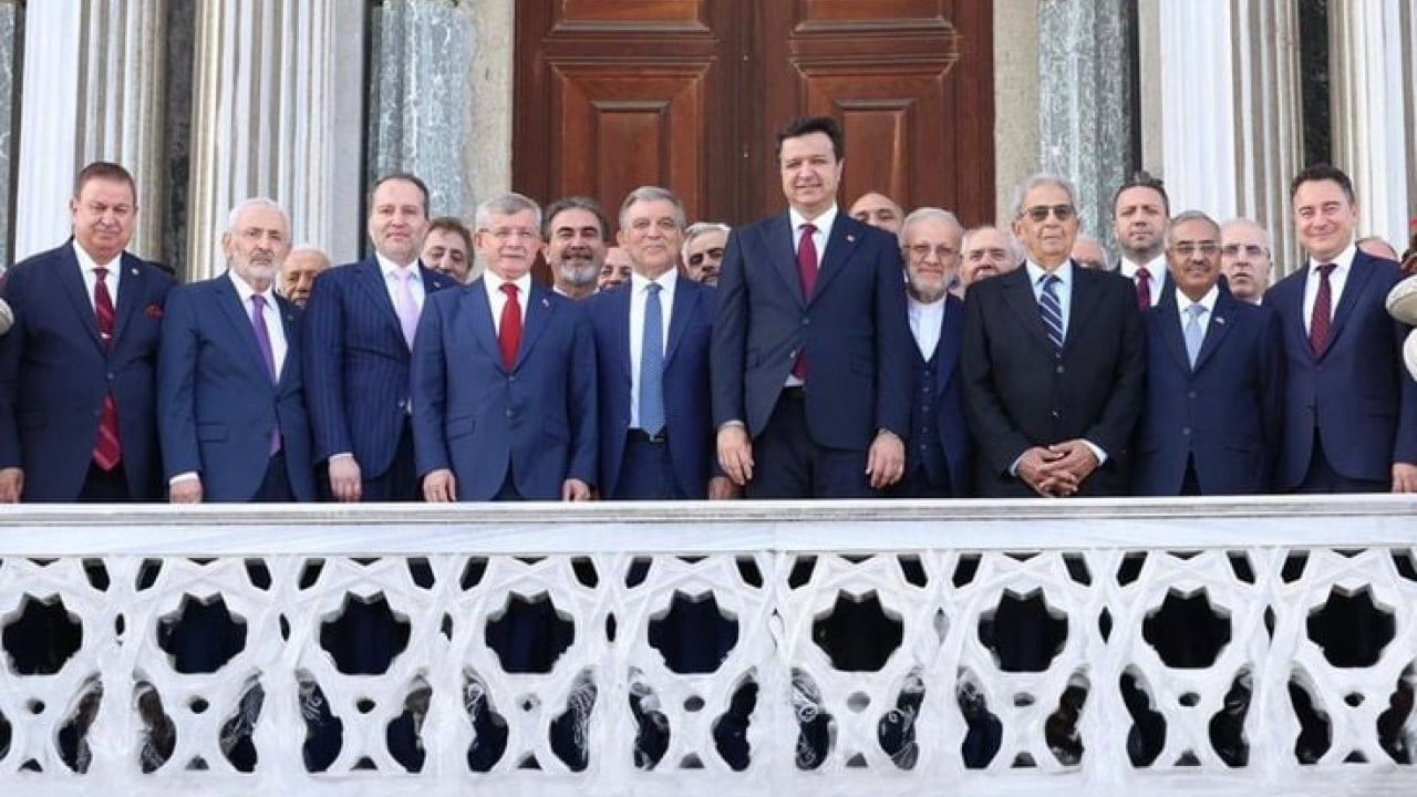 Foto - Şimdi herkesin aklında aynı soru var! Abdullah Gül’den Babacan, Davutoğlu, Fatih Erbakan ve Arıkan hamlesi