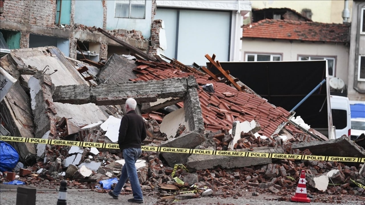 Foto - Sındırgı’da 6 ayda 30 bin artçı deprem oldu!