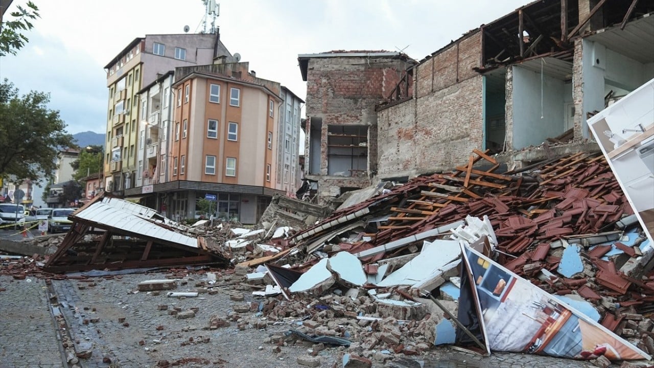 Foto - Sındırgı’da 6 ayda 30 bin artçı deprem oldu!