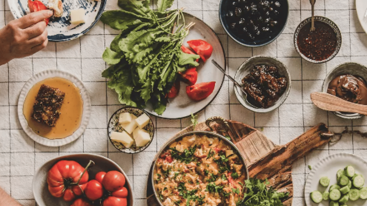 Foto - Sindirim sistemimiz, bir aylık oruç ibadeti sonrası... Bayramın ilk günü sofrası nasıl olmalıdır?