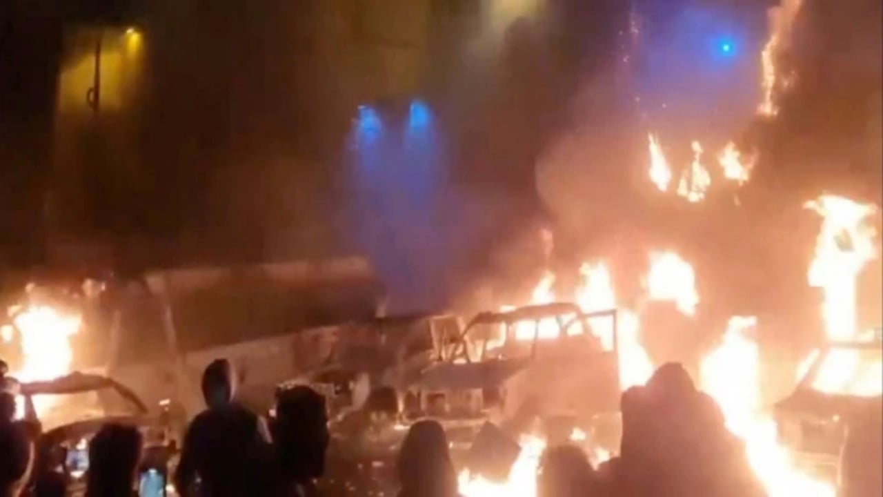 Foto - Sınır komşumuz gece bir gram uyumadı! İran’da ölü sayısı korkunç boyutta