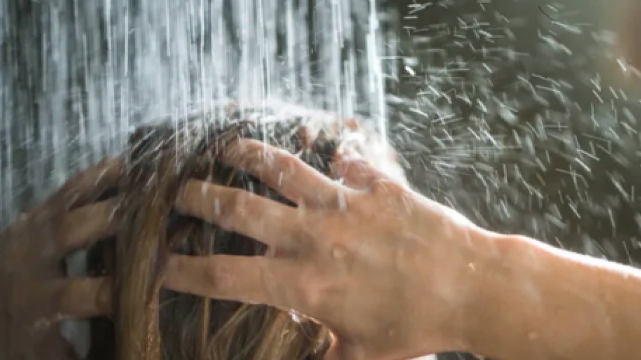 Sinüsten tutun da anatomik hastalıklara kadar... Islak saçla uyumanın tehlikeleri