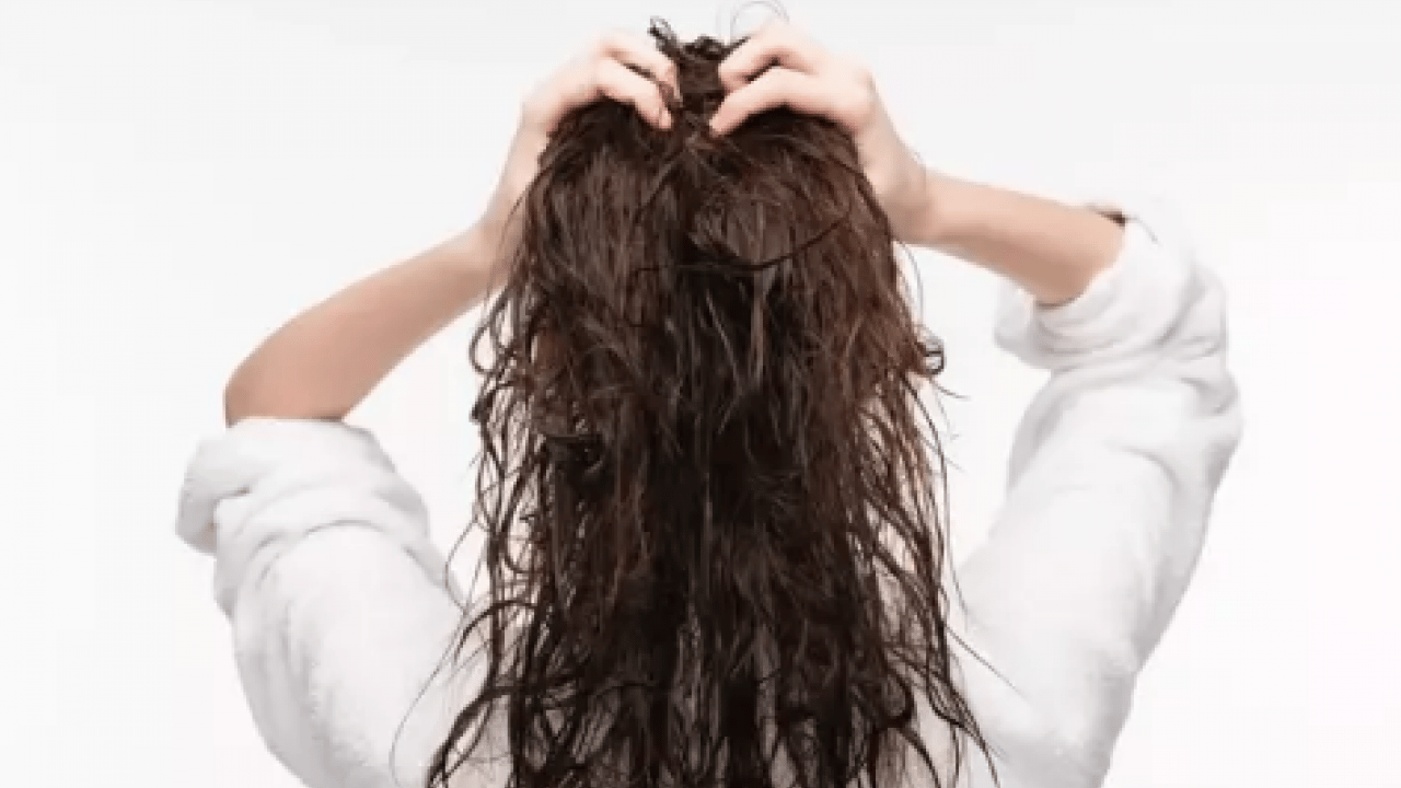 Foto - Sinüsten tutun da anatomik hastalıklara kadar... Islak saçla uyumanın tehlikeleri