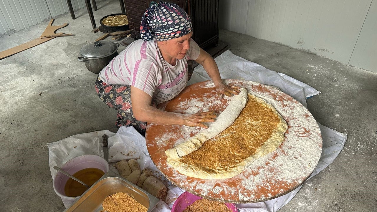 Foto - Sipariş vermeyen eli boş dönüyor! Bursa’da bayramın gizli lezzeti yok satıyor