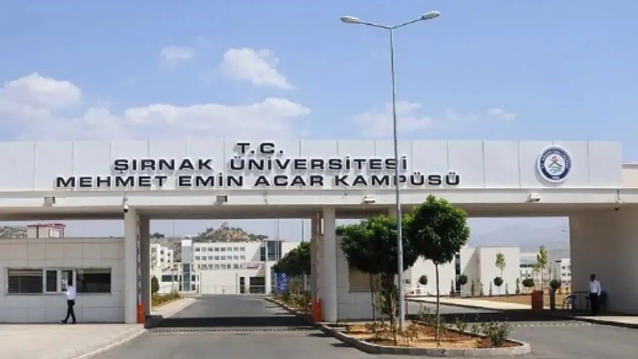Foto - Şırnak Üniversitesi rektörü akrabalarını neden işe aldığını açıkladı: Cumaya gitmedikleri için bilmezler