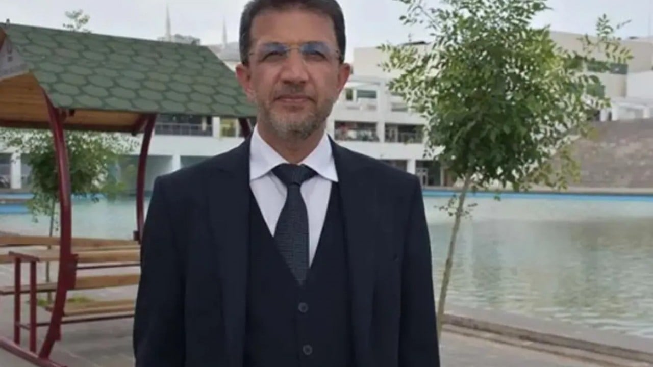 Foto - Şırnak Üniversitesi rektörü akrabalarını neden işe aldığını açıkladı: Cumaya gitmedikleri için bilmezler