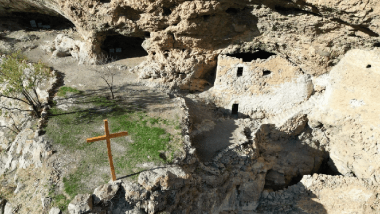 Foto - Şırnak’ta doğayla iç içe tarih! Gizemli manastır ilk kez görüntülendi