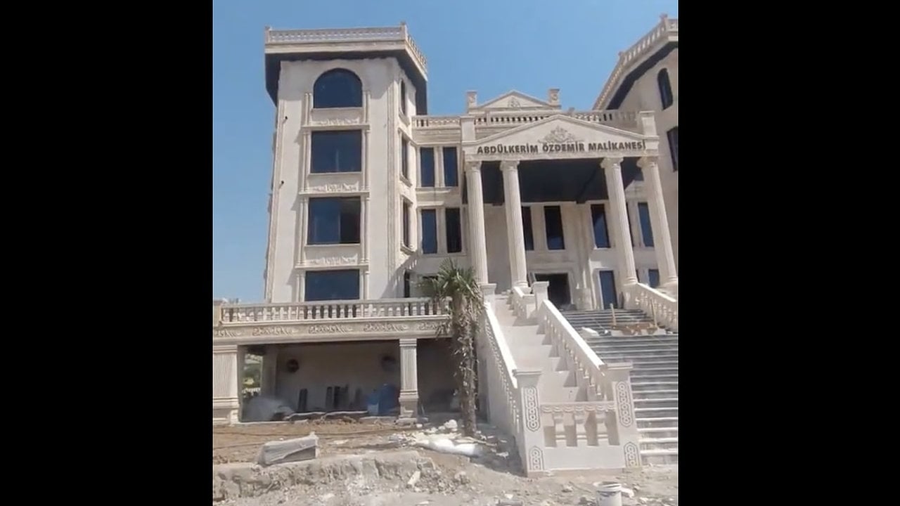 Foto - Şırnak’taki aşiret ağasının malikanesi ağızları açık bıraktı! İşte dudak uçuklatan maliyeti