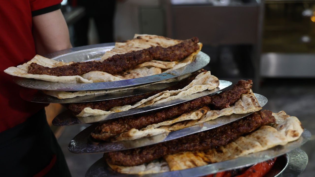 Foto - Sırrı yanında gelen salatada! Adana kebabı için şaşırtan açıklama