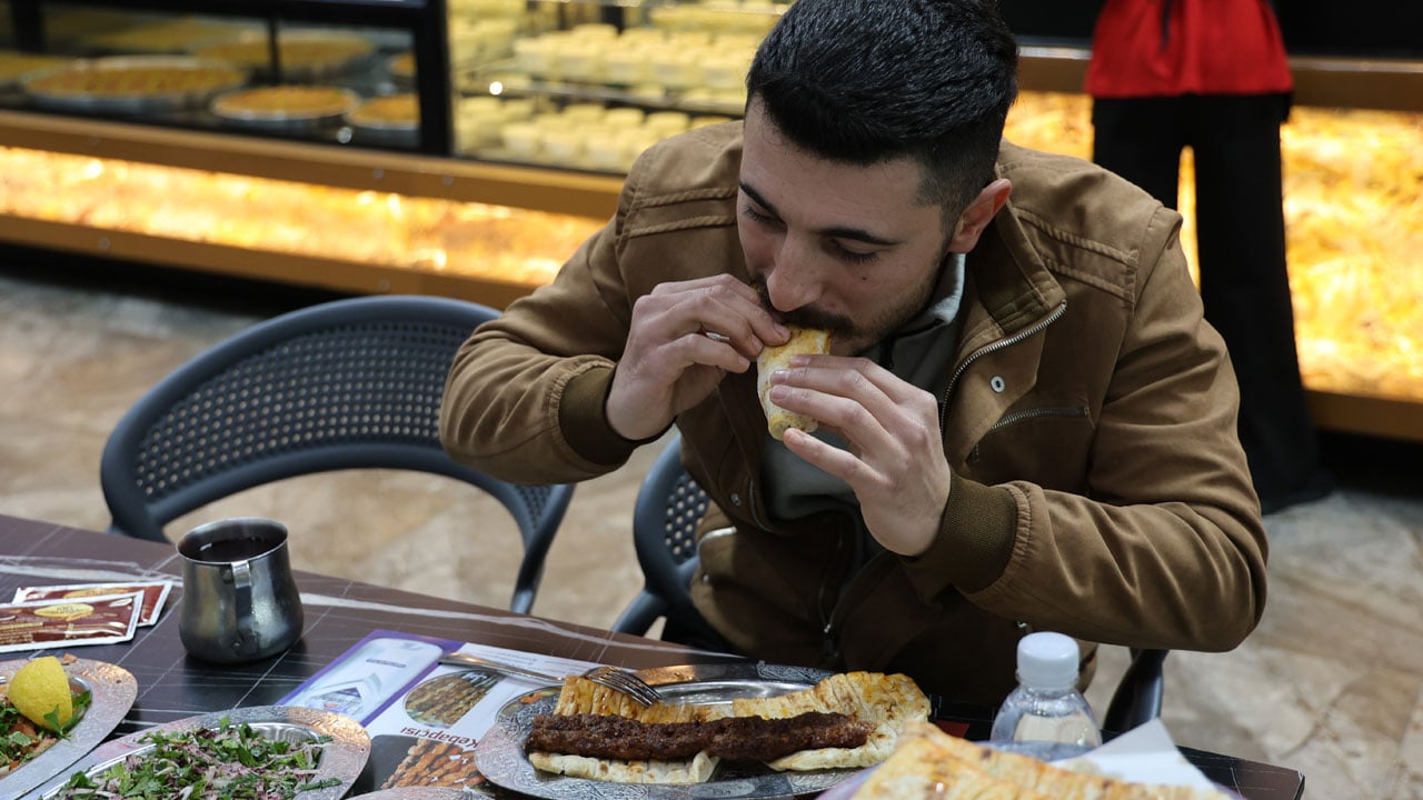 Foto - Sırrı yanında gelen salatada! Adana kebabı için şaşırtan açıklama