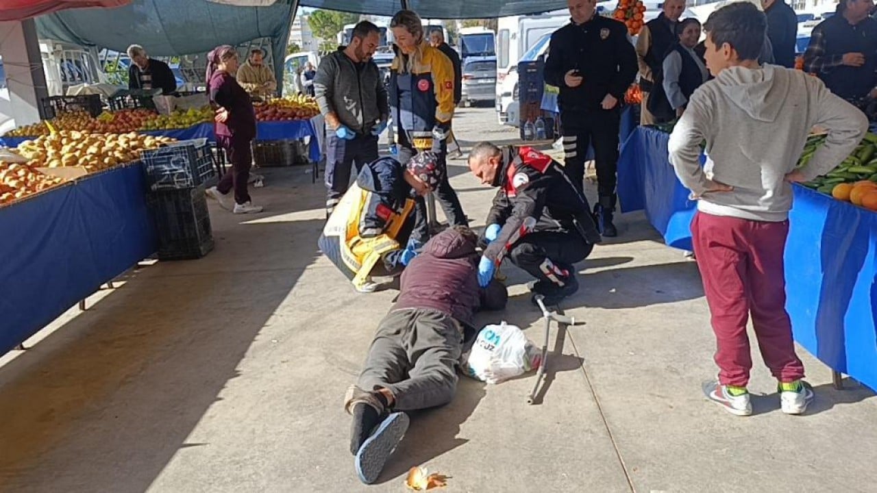 Foto - Şişede durduğu gibi durmuyor! Pazar ortasında ibretlik görüntü