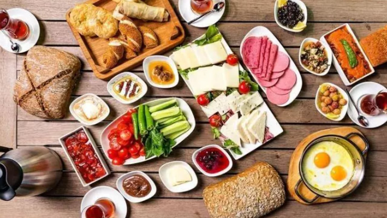 Foto - Şişkinliğe ve reflüye son: Ramazan'da mide rahatsızlıklarına son verecek kurallar!