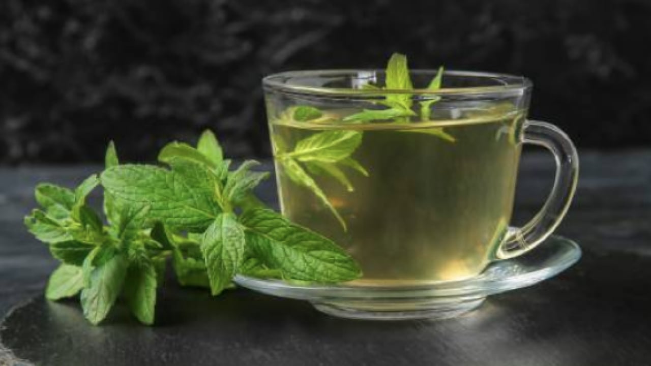 Foto - Hiç bitmesin dedirtiyor! Şişkinliğe son: Uzmanların önerdiği her derde deva içecek bakın neymiş