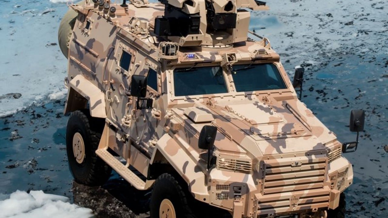 Foto - Sisler arasından çıkan canavar