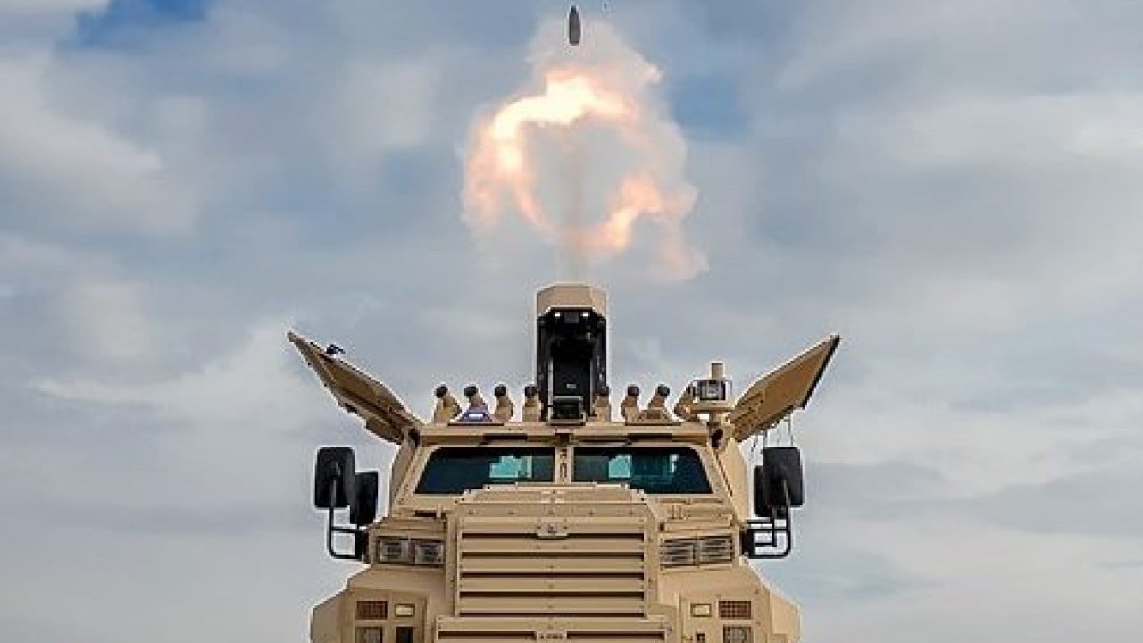 Foto - Sisler arasından çıkan canavar