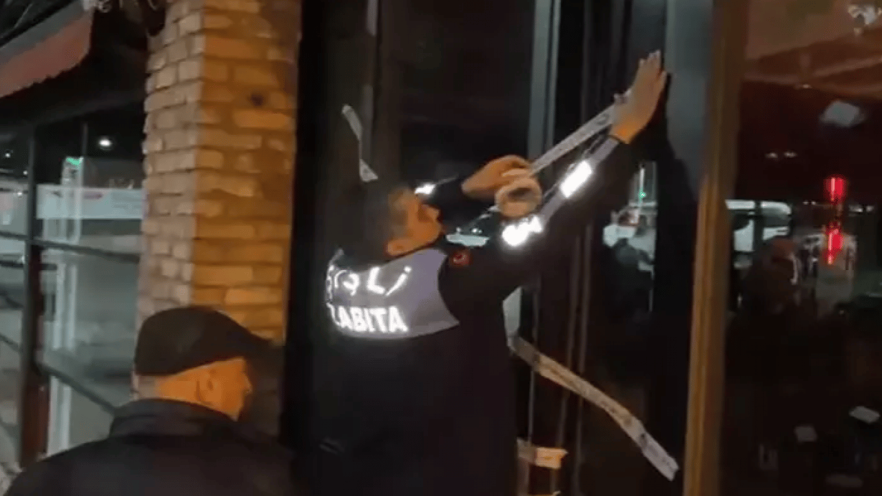 Foto - Şişli’de aynı restoran yine krizin merkezinde: 25 kişinin zehirlendiği restoran dördüncü kez mühürlendi