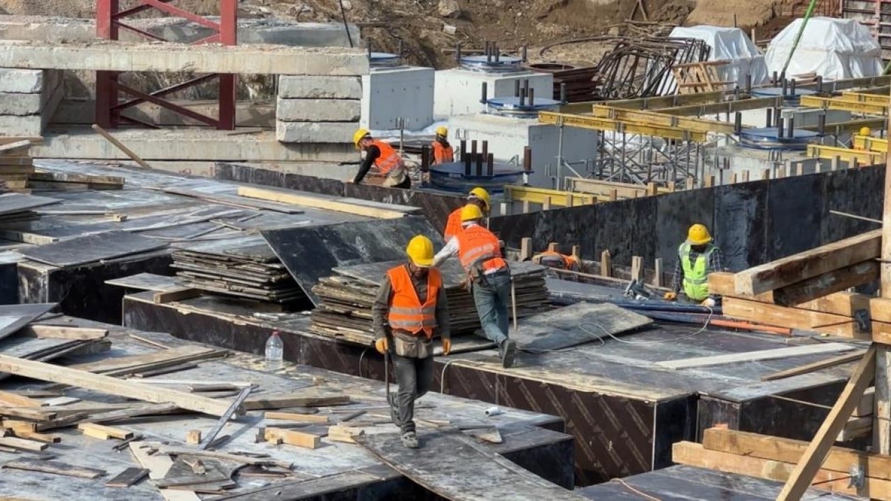 "Sismik izolatör" güvenceli 100 yataklı dev sağlık üssü