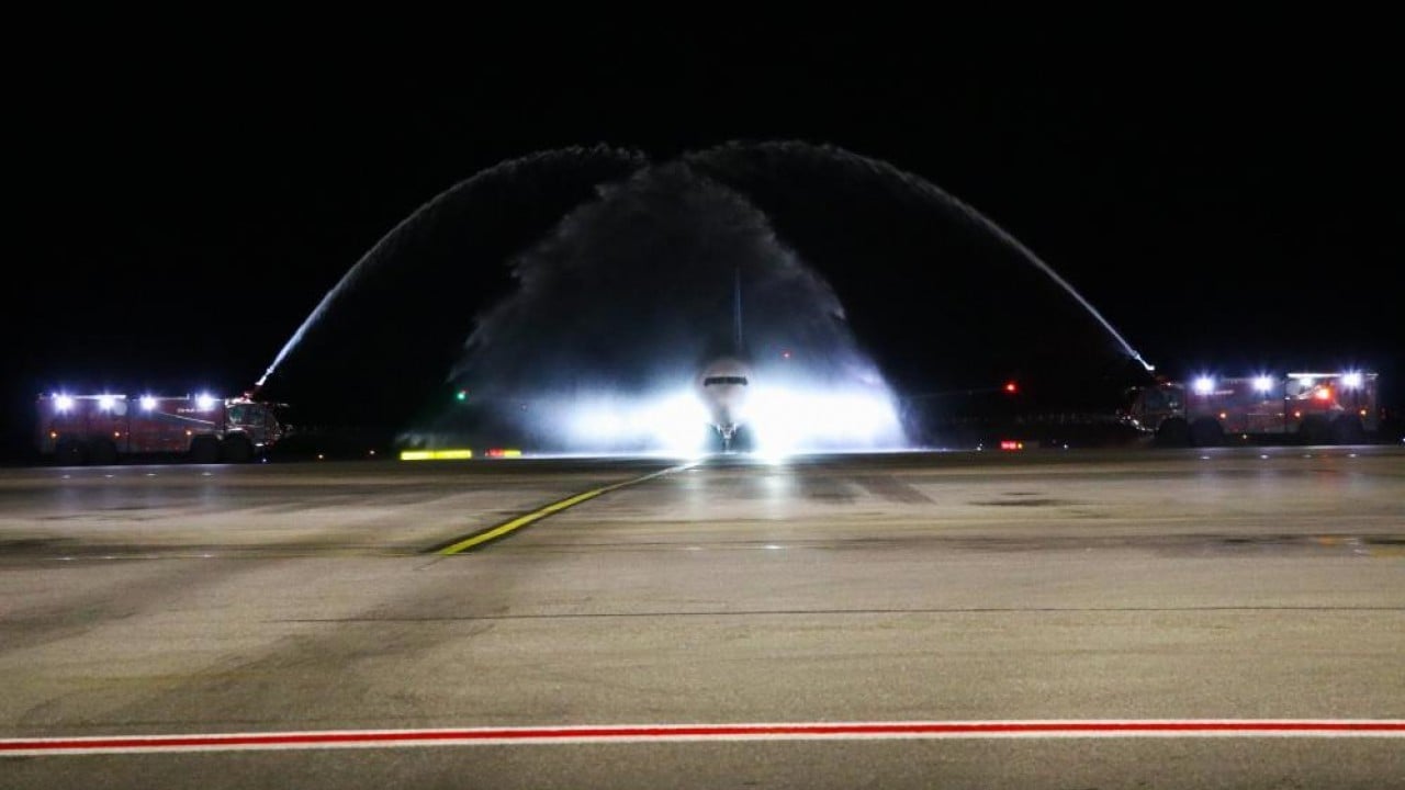 Foto - Sivas-Köln seferleri başladı AJet Köln’ü Sivas’a taşıdı