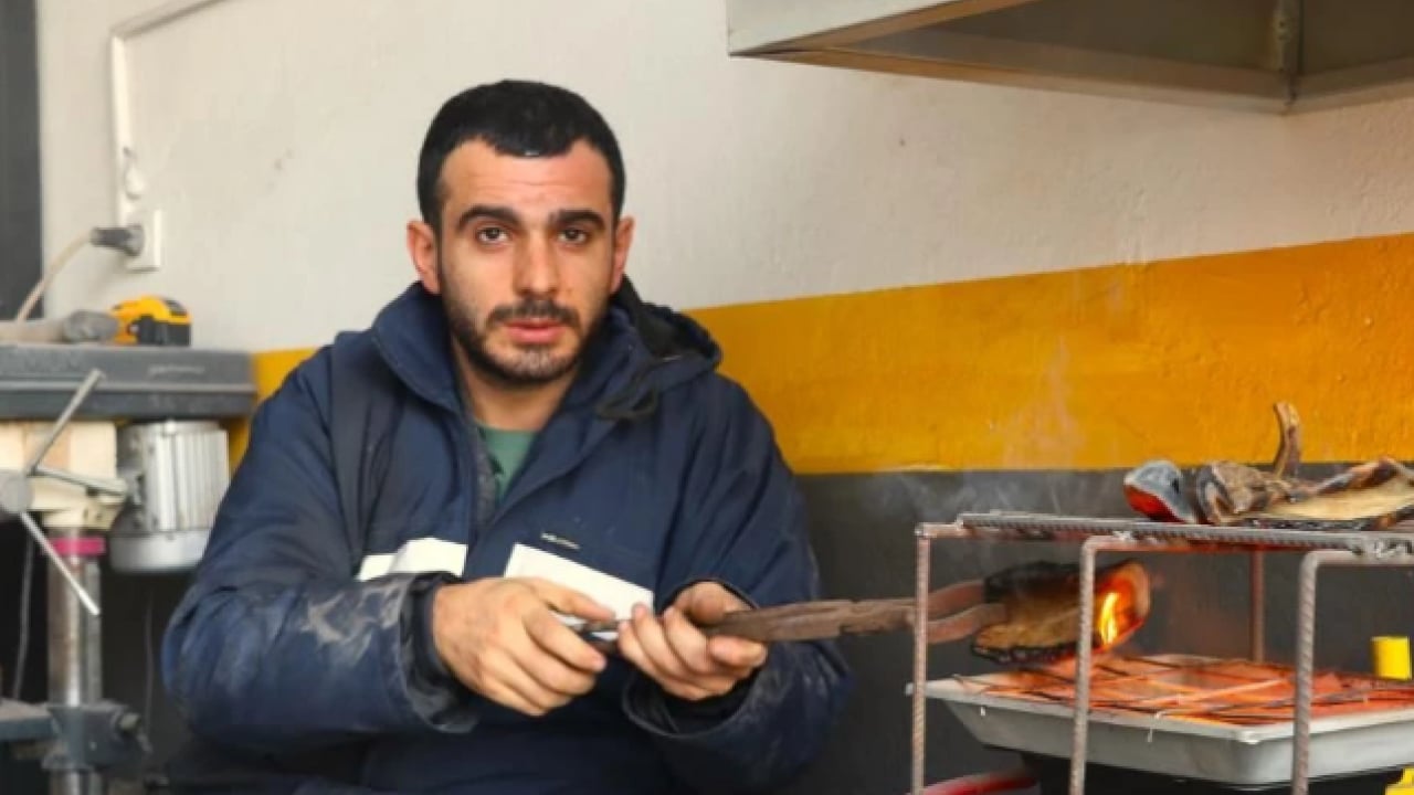 Foto - Sivas’ın efsane bıçağı ülke sınırlarını aştı! Ustanın dokunuşu ezberleri bozdu