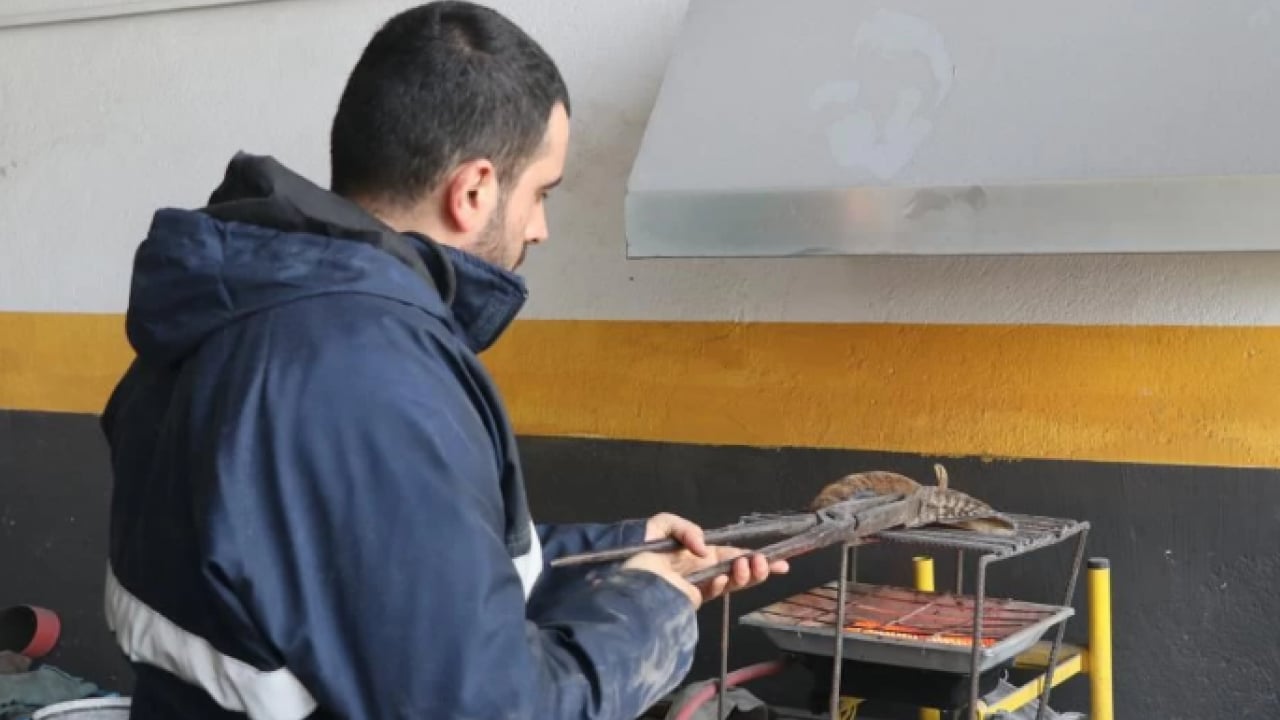 Foto - Sivas’ın efsane bıçağı ülke sınırlarını aştı! Ustanın dokunuşu ezberleri bozdu