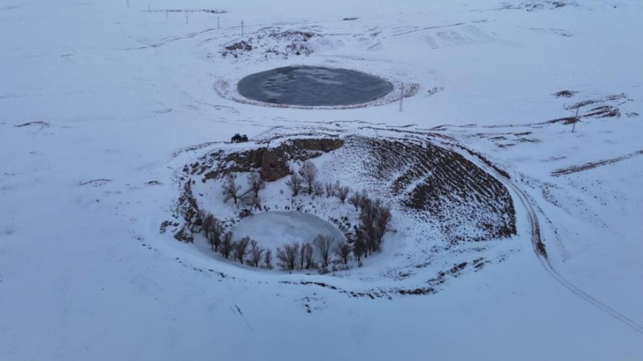 Foto - Sivas’ın ‘gözleri’ tamamen buz kesti
